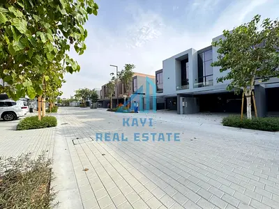 تاون هاوس واسع مكون من 4 غرف نوم للبيع في روبينيا | 2652 قدم مربع | 2.6 مليون درهم إماراتي