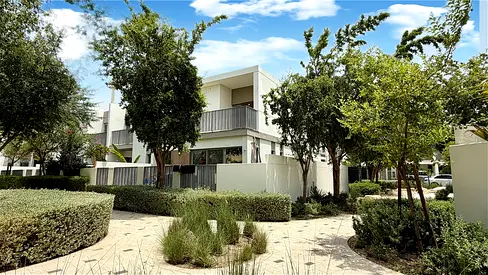 Full Corner | Greenbelt | Call Now