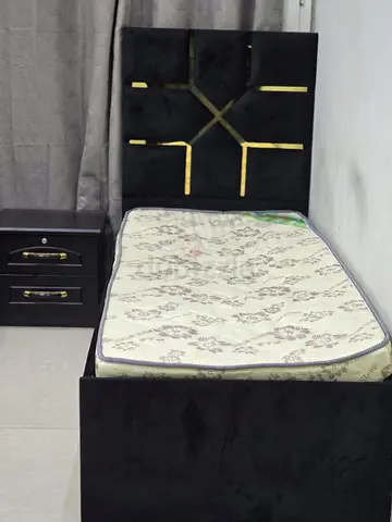 Ladies bedspace available