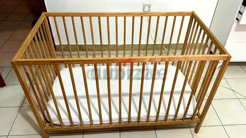 Wooden Baby Crib with Mattress - Good Condition