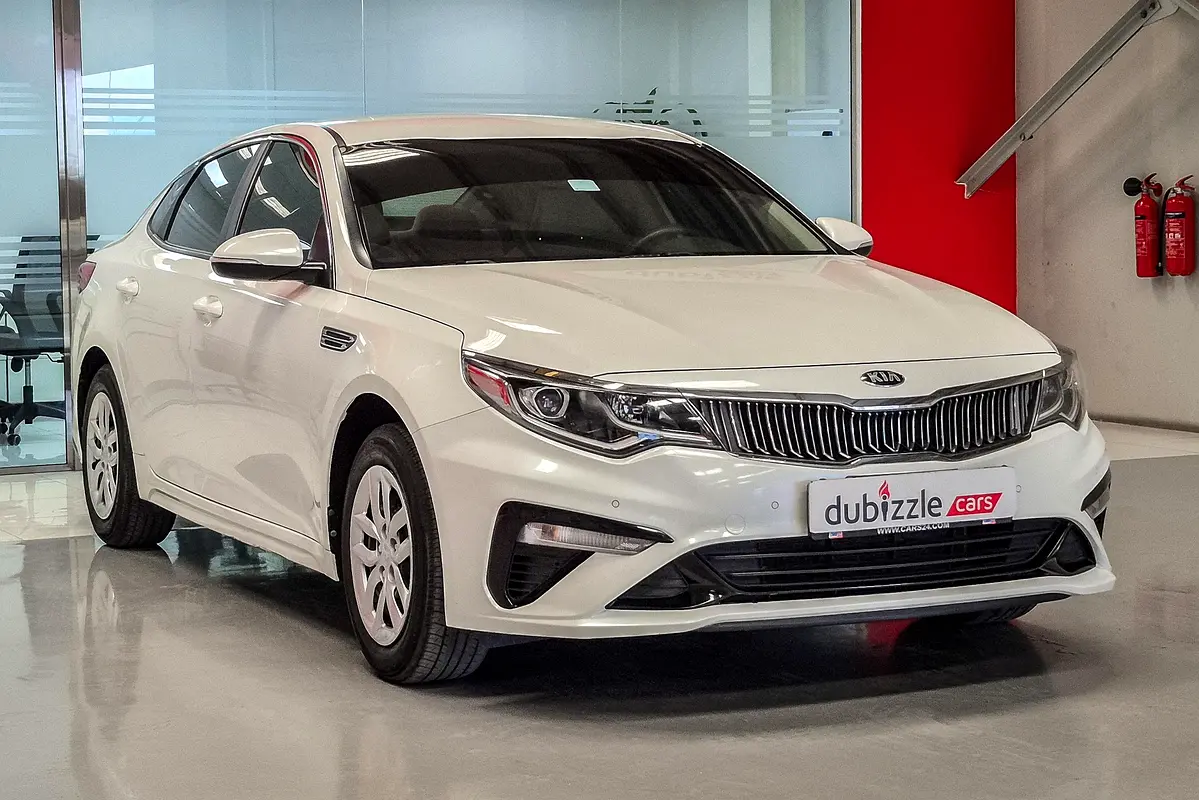 Kia Optima 2020 — photo 1 of 13