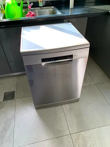 Available high quality Bosch dishwasher like a new