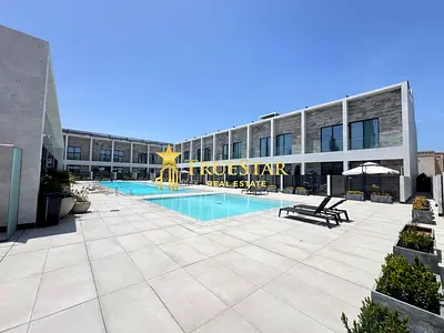 3BR NO MAIDS SMALL PRIVATE GARDEN TOWNSHOUSE STYLE VILLA