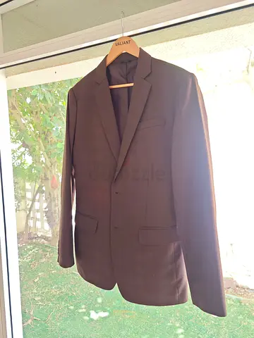 Giorgio Armani Suit – Classic Brown – Excellent Condition