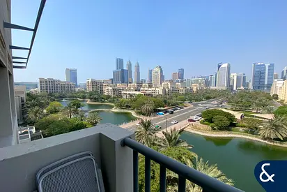 1 bedroom | Full lake views | Top Floor