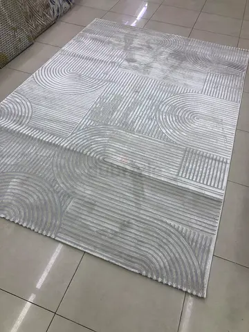 Brand new grey rug for sale