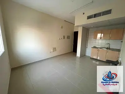 استوديو للايجار السنوى فى منطقة النباعة - مساحة واسعة وممتازه مع تصميم عملى - تكييف وغاز مركزى - باركن فرى - الصيانة مجانية بالكامل خلال فترة التعاقد
