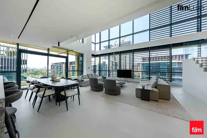 Unique 4b+M Duplex | Unfurnished | Vacant