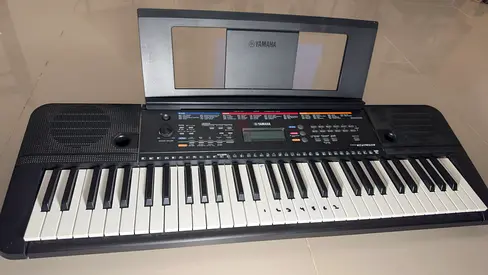 Yamaha keyboard PSR-E263