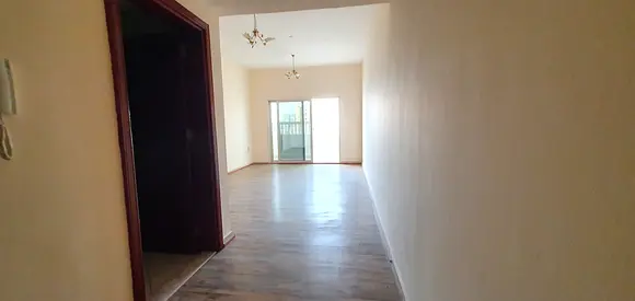 Very nice building // 2,BHK with Balcony aslo Room wardrobe just 40k in Abu shagrah