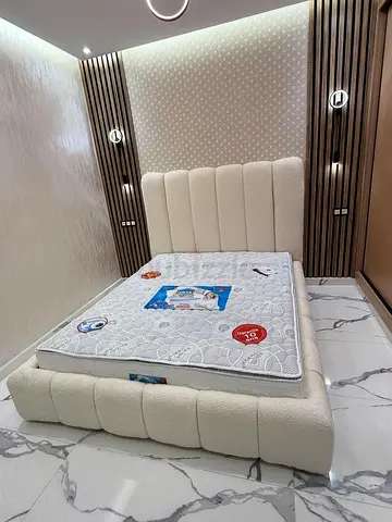 Queen-size upholstered bed Frame - modern cream boucle finish