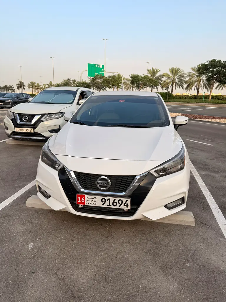 Nissan Sunny 2022 — photo 1 of 7