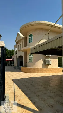 للبيع فيلا واسعة في الرماقية – موقع مميز وملاحق متعددة | الشارقة