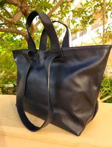 Stylish Black Tote Bag for Everyday fits laptop
