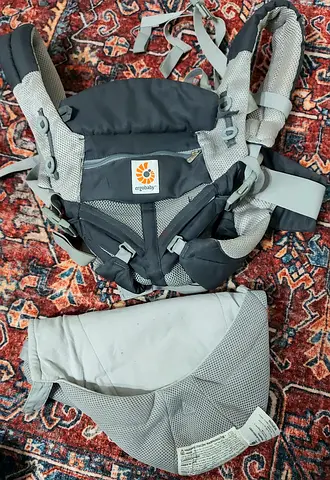 Ergobaby omni mesh carries