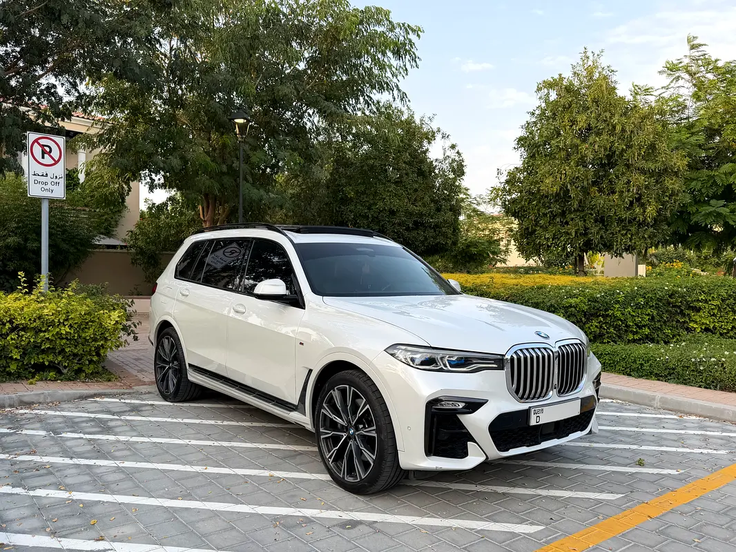 BMW X7 2020 — photo 1 of 13