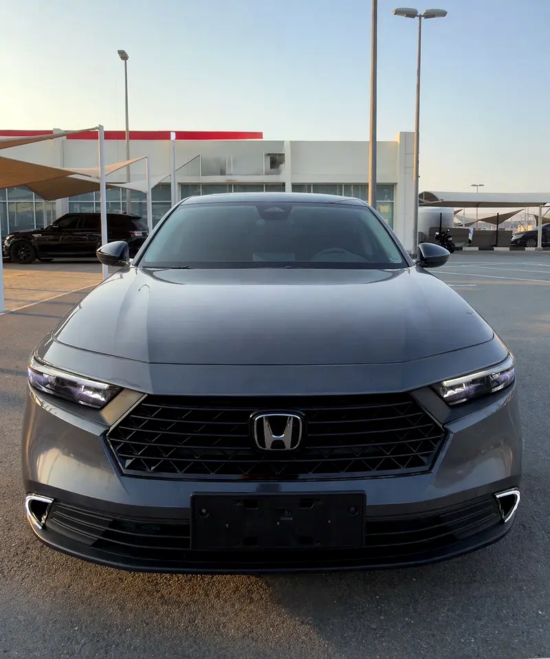 Honda Accord 2024 — photo 1 of 1