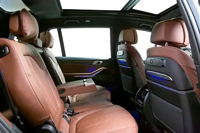 2025 BMW X7 缩略图 6
