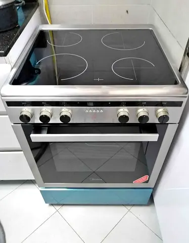 Used Electric Ceramic Hob with Oven - Stainless Steel, Good Condition