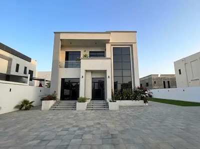 4BR VILLA | LIVING ROOM | GARDEN | MAID ROOM