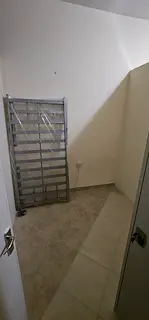 Partition Room for Indian Bachelor