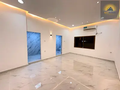 Perfect Studio For 3800 Monthly Available Behind Sheraton Al Khalidigah