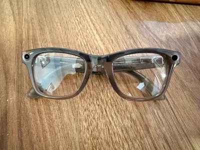 Ray-Ban Meta limited edition Gen 1 (transparent brown caramel ) - transition lenses Ruby