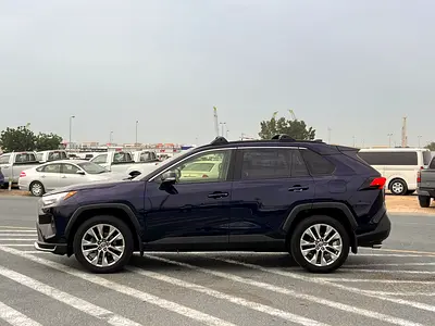 2019 Toyota RAV 4 — фото 4
