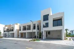 Triplex | Premium Location | Single Row