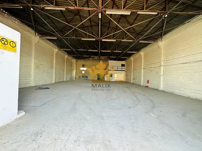 Warehouse With Built In Office & Toilet