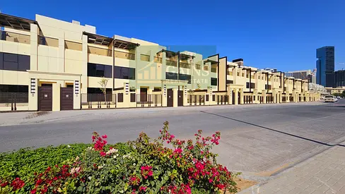 G+2 | Luxury 3BR Townhouse | Maid’s Room | Closed Kitchen