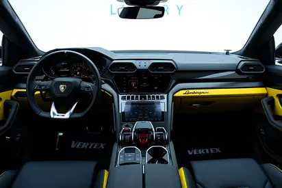 2024 Lamborghini URUS — миниатюра 18