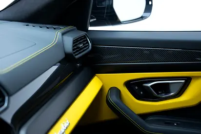 2024 Lamborghini URUS — миниатюра 9