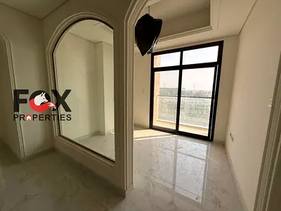 شقة للإيجار السنوي في التلة 2، 3 غرف نوم، صالة، مجلس، 3 حمام، مكيف مركزي، مسبح، جاكوزي، 70,000 درهم.