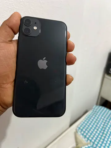 Used Black Apple iPhone (Good Condition) - Unlocked