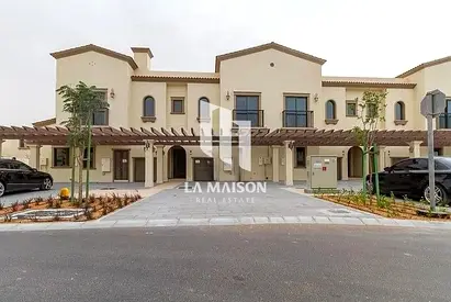 مفروشة بالكامل | صف واحد | متوفرة الآن