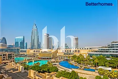 Easy Access to Mall | Vacant | Mall and Fountain View