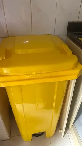 120L Medical Waste Bin with Pedal – Brand New