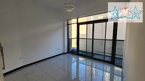 SPACIOUS 1 BEDROOM | 2 BATHROOMS | BALCONY | PRIME LOCATION I SEPRATE LAUNDRY AREA WITH STORAGE