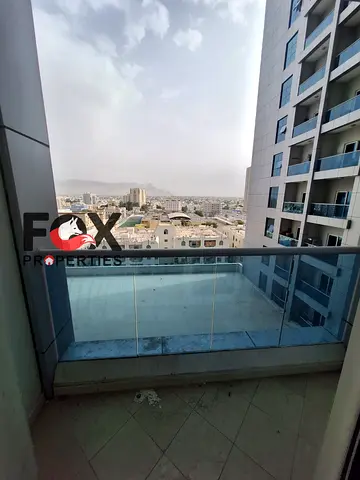 غرفتين وصاله للايجار السنوي \ بأبراج السيتي تاور \ بمنطقه النعيميه 3 \ باركينغ مجاني \ 2 بلكونه اطلاله الشارقه \ مطبخ منفصل \ قريب من جميع الخدمات