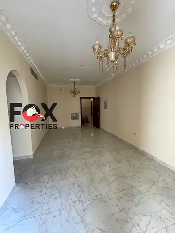 تاني ساكن | بنايه جديده نظيفه للغايه | سعر تنافسي | موقع مميز | تسهيلات كبيره في الدفع | تامين شيك | قريبه من جميع الخدمات | سهوله الخروج الي الشارقه