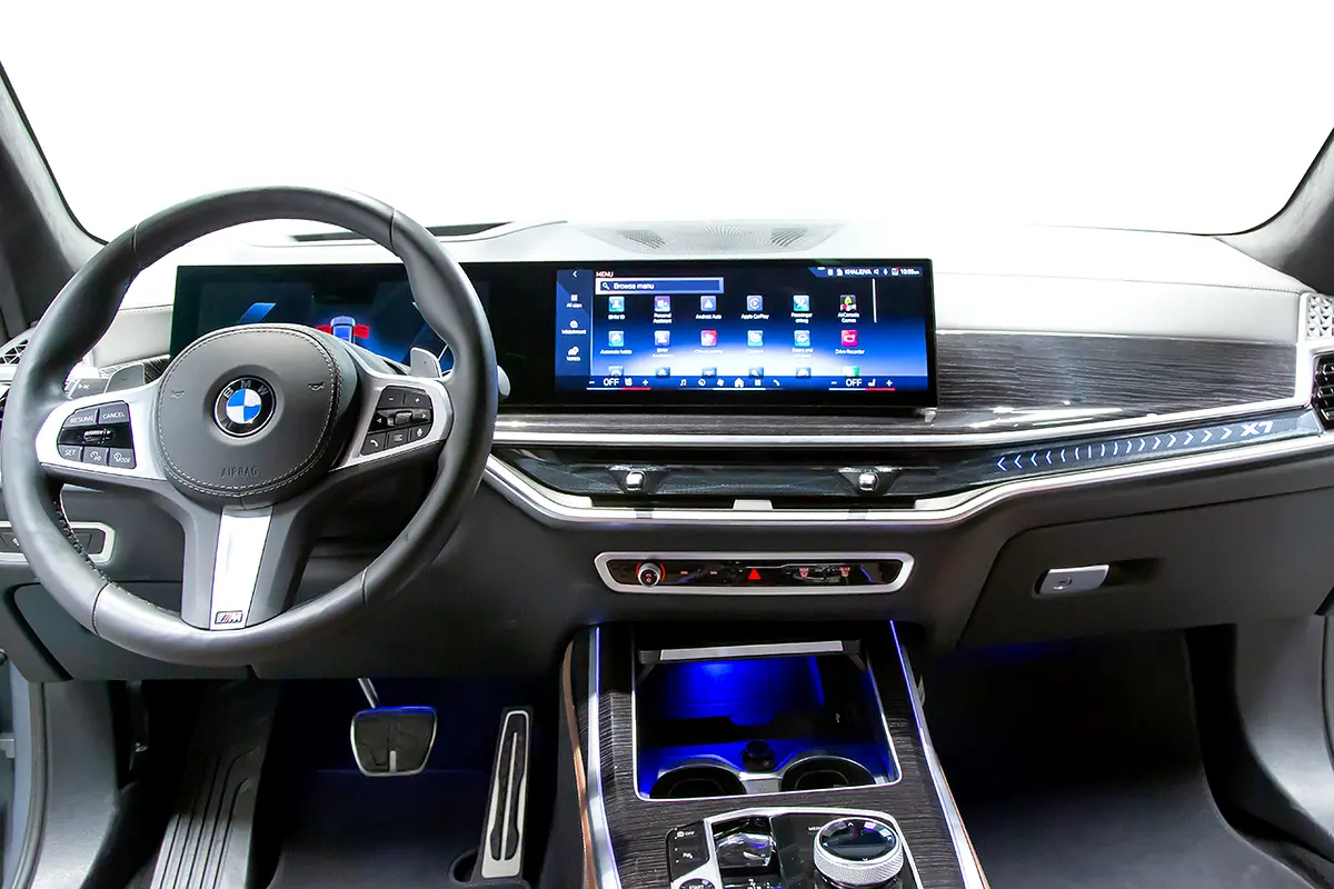 BMW X7 2025