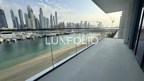 LARGEST ONE BED IN BEACHFRONT | BEST PRICE ON MARKET