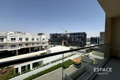 Exclusive | High Floor | Boulevard View