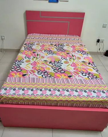 Single bed frame with storage mattress — good condition