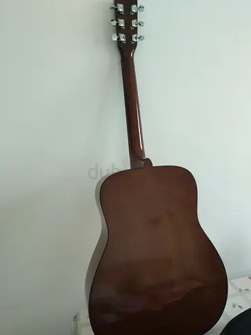 Yamaha guitar F310