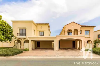 Spacious Garden | Close to Pool and Park | Vacant