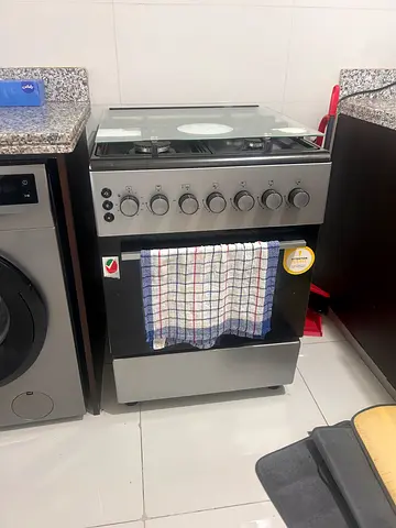 Aftron 4-Burner Cooking range lightly used