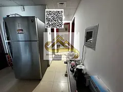 | 2 | |