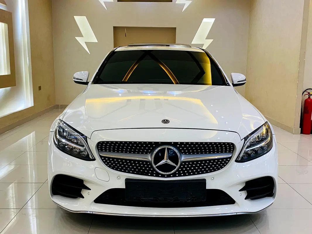 Mercedes-Benz C-Class 2020 — photo 1 of 20
